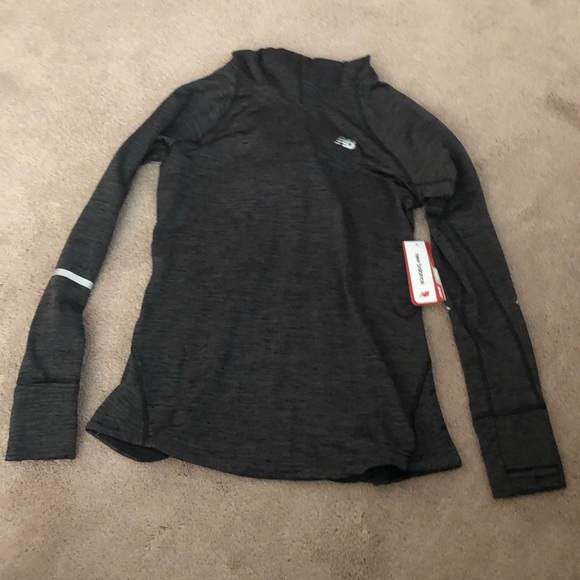 New balance heat pullover hoodie - Picture 2 of 2